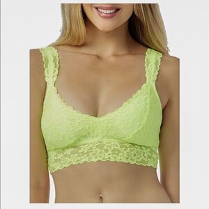 Women’s Lace Convertible Bralette